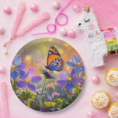 Assiettes En Carton Papillon minuscule sur les Fleurs sauvages au leve (Fête)