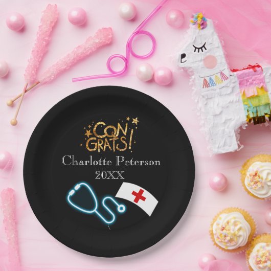 Assiettes En Carton Parti de graduation des infirmières noires moderne (Fête)