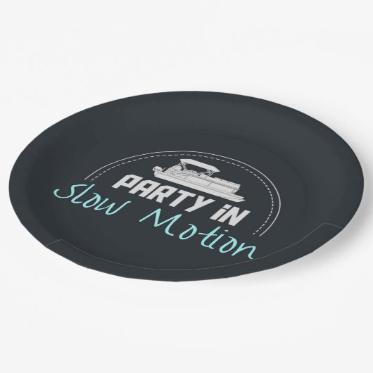 Assiettes En Carton Parti Pontoon au ralenti (Angle)