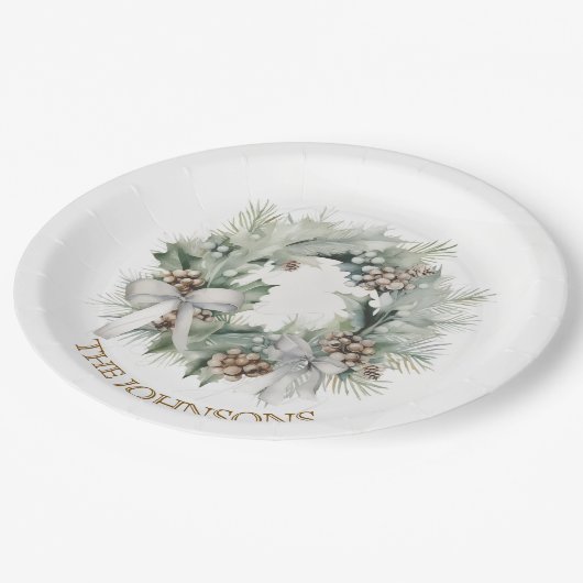 Assiettes En Carton Pastel Christmas Wreath & Custom Name Paper Plates (Angle)