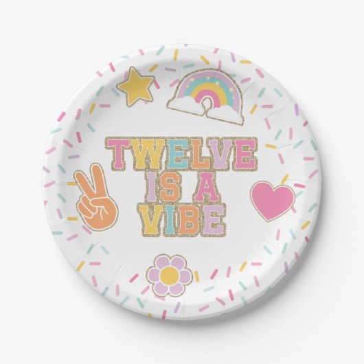 Assiettes En Carton Patch Preppy Twelve est un Vibe 12e anniversaire (Devant)
