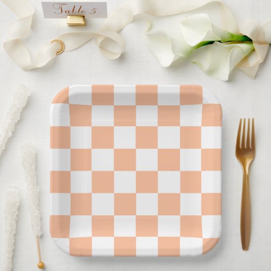 Assiettes En Carton Peach Fuzz À damiers En vichy Motif (Mariage)
