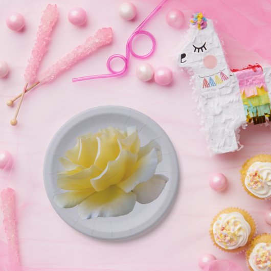 Assiettes En Carton Pétales de rose jaune (Fête)