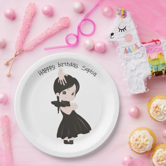 Assiettes En Carton Petite fille en robe noire Plaques en papier (Fête)