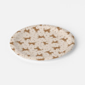 Assiettes En Carton Petits Chevaux Brown - sur rose saumon. (Angle)