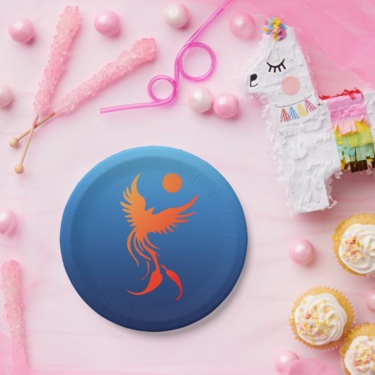 Assiettes En Carton Phoenix en hausse dans la plaque à papier de (Fête)