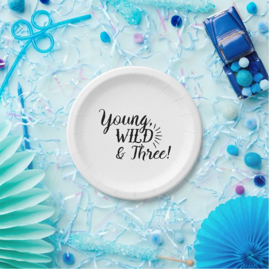 Assiettes En Carton Plaque d'anniversaire Young, Wild & Three (Fête)