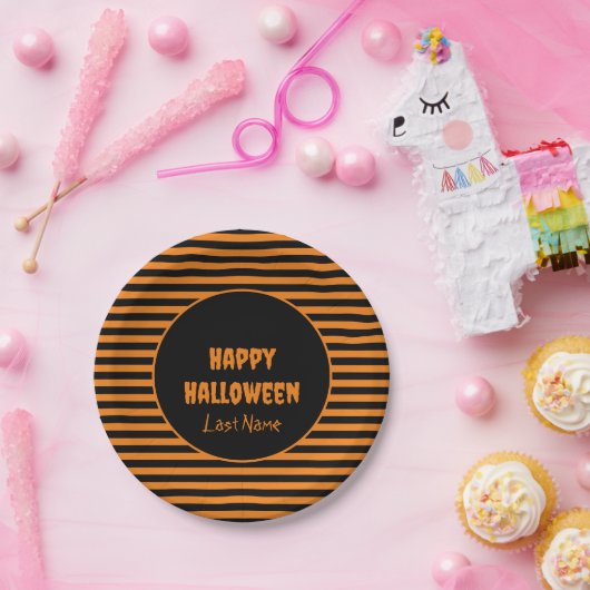 Assiettes En Carton Plaque en papier rayé orange et noir (Fête)