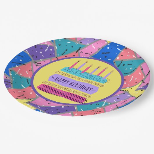 Assiettes En Carton Plaques de papier d'anniversaire rétro (Angle)