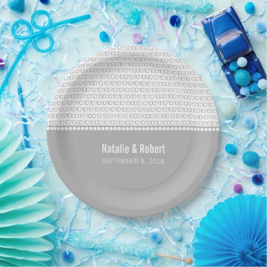 Assiettes En Carton Plaques de papier de code binaire chic Geek gris (Fête)