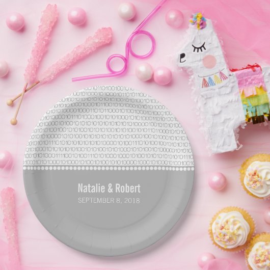 Assiettes En Carton Plaques de papier de code binaire chic Geek gris (Fête)