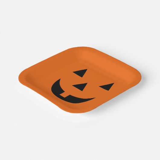 Assiettes En Carton Plaques papier Halloween Citrouille face (Angulaire)