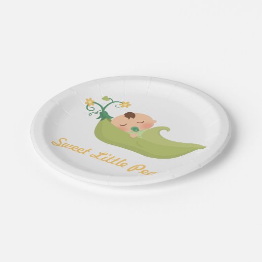 Assiettes En Carton Pois doux dans des approvisionnements d'une partie (Angle)