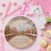 Assiettes En Carton Pont rustique en bois dans le pays (Fête)