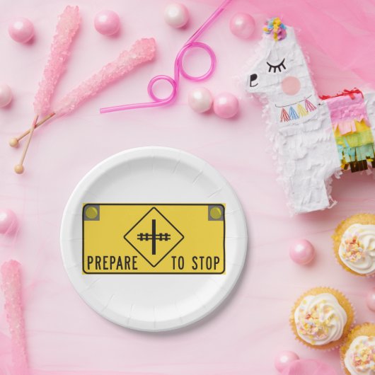 Assiettes En Carton Préparer À Arrêter Les Plaques Papier (Fête)