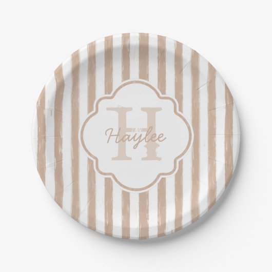 Assiettes En Carton Preppy Tan Peint Stripes Monogramme et nom (Devant)