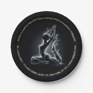 Assiettes En Carton Professeur de Yoga Reiki Pose du roi pigeon sur un