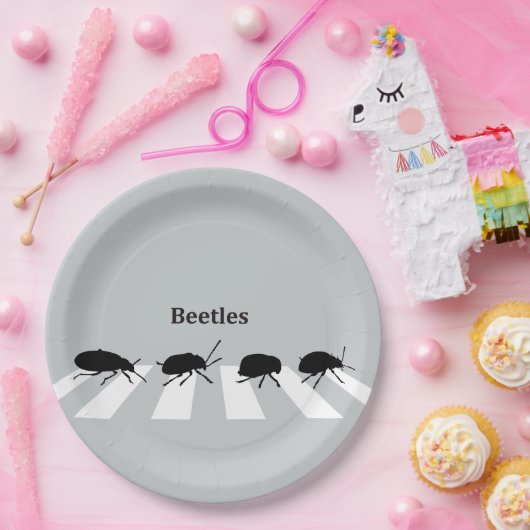 Assiettes En Carton Quatre scarabées marchant à travers un passage (Fête)