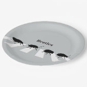 Assiettes En Carton Quatre scarabées marchant à travers un passage (Angle)