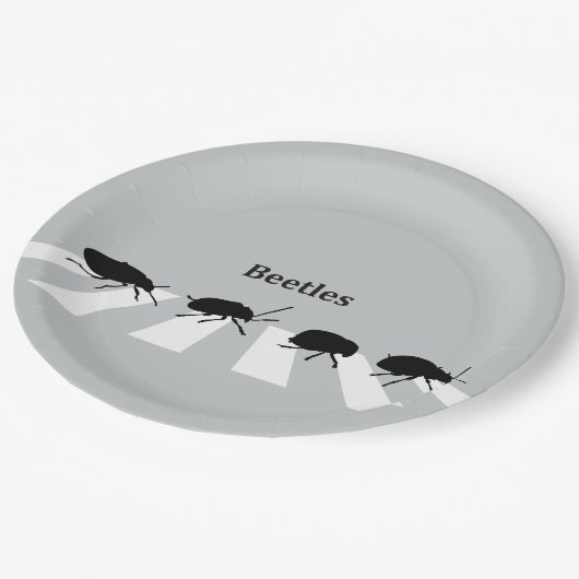 Assiettes En Carton Quatre scarabées marchant à travers un passage (Angle)
