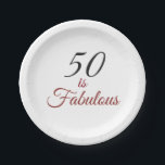 Assiettes En Carton Red & Black "50 is Fabulous" 50th Birthday Party P<br><div class="desc">Une plaque de papier colorée et amusante "50 is Fabulous" fête d'anniversaire pour vous aider à célébrer ce jalon. Le texte est imprimé à l'aide de typographie à la mode dans les polices de coordination rouge et noir. Des accessoires de fête correspondants sont disponibles.</div>