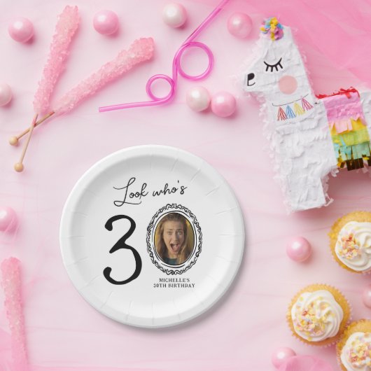 Assiettes En Carton Regardez qui est trente Photo 30e anniversaire (Fête)
