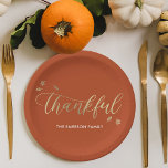 Assiettes En Carton Remerciements Automne Thanksgiving Party Plaques<br><div class="desc">Célébrez dans le style avec des assiettes de fête sur mesure! Conçu par Berry Berry Sweet (www.berryberrysweet.com). Les articles correspondants sont disponibles à notre magasin ou sur demande.</div>