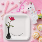 Assiettes En Carton rose rouge simple dans le vase noir (Fête)