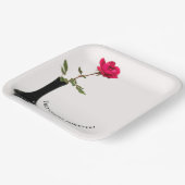 Assiettes En Carton rose rouge simple dans le vase noir (Angulaire)