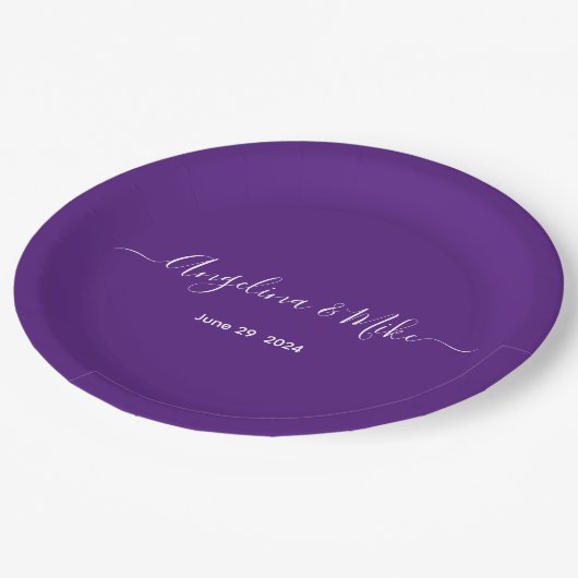 Assiettes En Carton Royal violet - élégant script personnalisé (Angle)