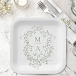 Assiettes En Carton Sage Green Classic Floral Crest Monogramme Mariage<br><div class="desc">Élégante plaque de papier mariage à fleurs vertes à la sauge victorienne française. Pour une personnalisation plus avancée de cette conception,  cliquez sur le BOUTON DESIGN TOOL ci-dessus !</div>