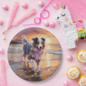 Assiettes En Carton Sandy Australian Shepherd Dog on Beach Sunset (Fête)