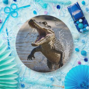 Assiettes En Carton Scary Jaws : Le Crocodile australien saute aux pie