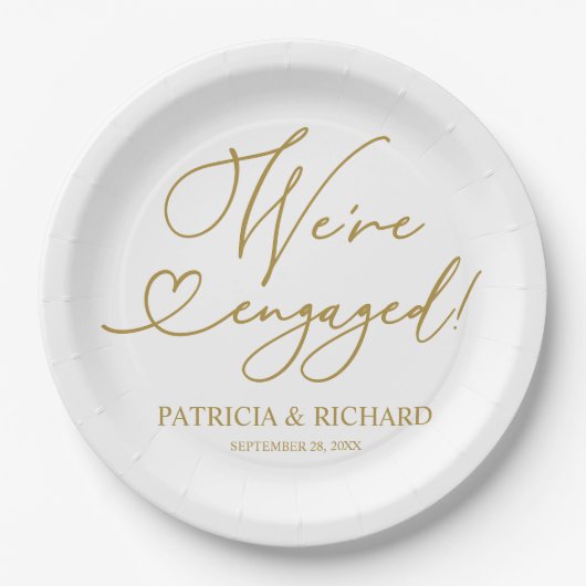 Assiettes En Carton Script Gold mignon Nous sommes Engaged Engagement  (Devant)