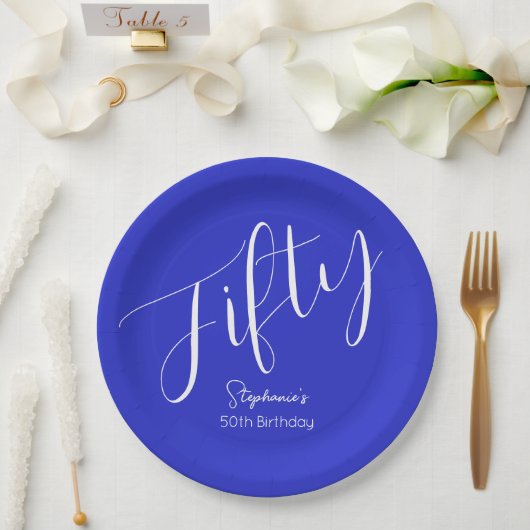 Assiettes En Carton Script simple moderne Royal Blue 50th Birthday (Mariage)