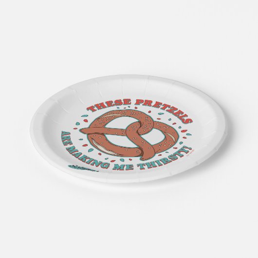 Assiettes En Carton Seinfeld | Ces Pretzels me donnent soif (Angle)
