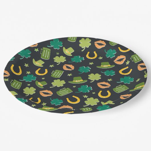 Assiettes En Carton Shamrock de la Saint-Patrick Motif (Angle)