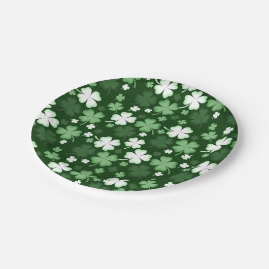 Assiettes En Carton Shamrock vert, Saint Patrick's Day (Angle)