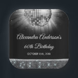 Assiettes En Carton Silver 60th Birthday Party 70's Disco Ball<br><div class="desc">Fêtez votre 60e anniversaire avec nos Plaques en papier Disco Ball 70, 60e anniversaire d'argent, conçues pour ajouter une touche de sophistication et de style rétro à votre panier d'étape. Dans une teinte d'argent chatoyante, ces plaques de papier exsument l'élégance et la nostalgie. Le graphique de la boule disco vous...</div>