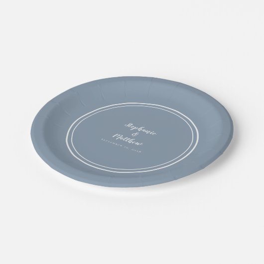 Assiettes En Carton Simple Dusty Blue Modern Bride & Groom Mariage (Angle)