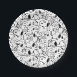 Assiettes En Carton Snoopy Smile Giggle Laugh Pattern<br><div class="desc">Take a look at this super cute design featuring Snoopy fun various poses.</div>