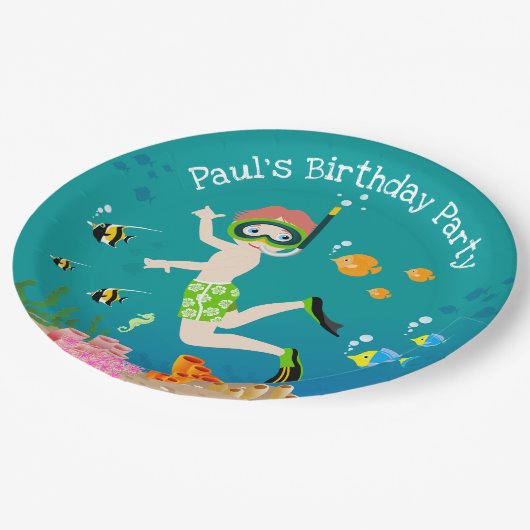 Assiettes En Carton Snorkeling avec poisson tropical garçon fête d'ann (Angle)