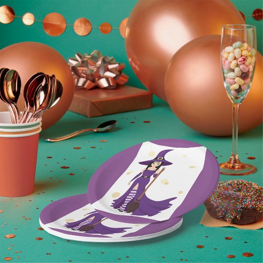 Assiettes En Carton Sorcière violette avec chambre