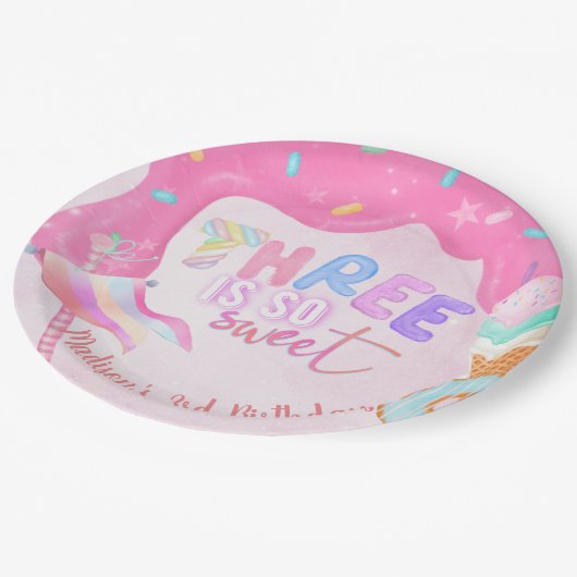 Assiettes En Carton Sweet 3e anniversaire Pink Frosting (Angle)