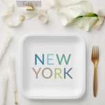 Assiettes En Carton Texte coloré de New York<br><div class="desc">Design de texte coloré de New York</div>