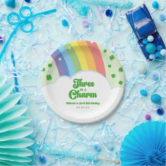 Assiettes En Carton Three Is A Charm Rainbow 3e fête d'anniversaire (Fête)