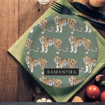 Assiettes En Carton Tigres d'aquarelle verte tropicale Motif avec nom<br><div class="desc">"Offrez-vous l'élégance sauvage de la nature avec notre Motif Tropical Green Watercolor Tigers. Chaque objet de ce design captivant incarne l'esprit vibrant de la jungle, mêlant verdure luxuriante et majestueuse présence de tigres. Que ce soit pour décorer vos objets de première nécessité ou pour rehausser votre décor, notre collection offre...</div>