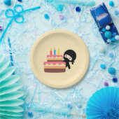 Assiettes En Carton Tiny Ninja Derrière le gâteau d'anniversaire Jaune (Fête)