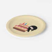 Assiettes En Carton Tiny Ninja Derrière le gâteau d'anniversaire Jaune (Angle)