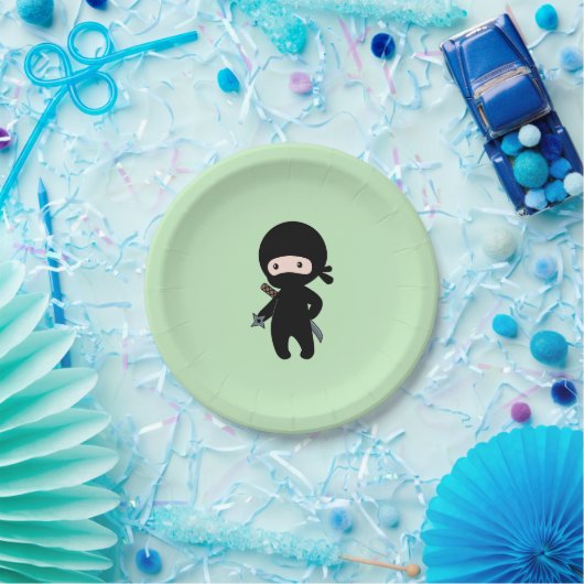 Assiettes En Carton Tiny Ninja Holding Throwing Star sur Green (Fête)